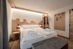 Spires_201_MattiaRizzi_20250915__MR50725_LowRes