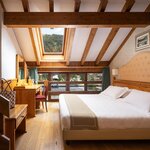  Foto von Family Economy mit Zwischengeschoss