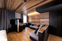 20250630_075755070_iOS