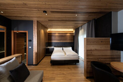 20250703_212316000_iOS