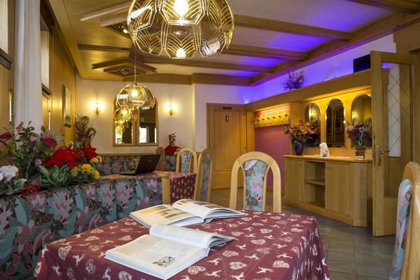 H TRENTINO intern 21