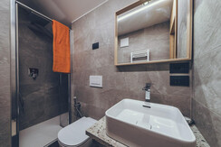 pianoprimo- bagno camera 1 