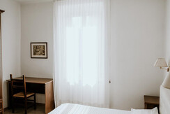 Doppelzimmer mit Blick auf den Domplatz