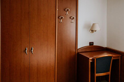 Doppelzimmer mit Blick auf den Domplatz