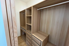 a0ac561f-1ec1-4827-a301-e1ca804904a3