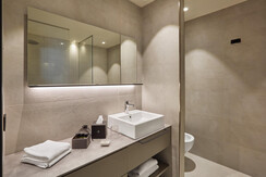 Villa Enrica - Riva del Garda - Pool Junior Suite 