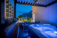 Villa Enrica - Riva del  Garda - Lounge Suite Enri