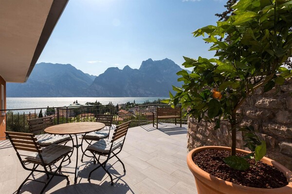 LA FINESTRA - Privat Terrasse