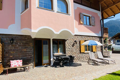 D2A15C0C-4BE6-44E5-A6F1-1DF2901B74EB