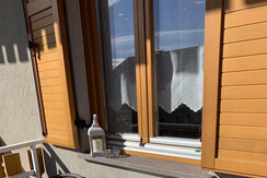 F7410DEB-756D-40B3-B6A1-ECF00813E9BE