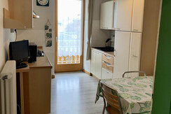 C2B61CE3-9DAD-4D80-8A57-A6D5A3D228C4