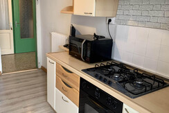 EC19E828-B043-48AD-9A87-C4541AA0BF5C