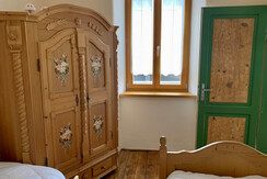 F74C5E2A-72EF-4D8F-A4CC-31E03D806B97