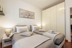 4d7955bf-a65d-4b8a-849b-59e53eb5bb64