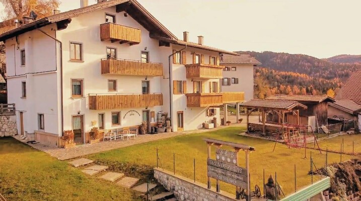 1DE1A8A7-353B-42F3-A26C-7B1DDDBF1142