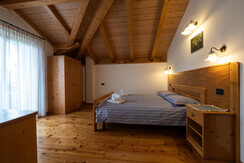 Camera matrimoniale con balcone