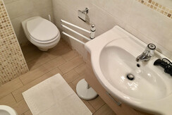 6544E418-D34A-479E-8004-71E294043450