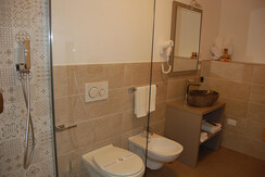 Bagno camera famigliare Ghez