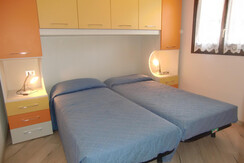 Stanza con 2 letti singoli