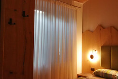 processed-5baf4b5d-75df-4f1f-ae69-0db7b6149227_UBI