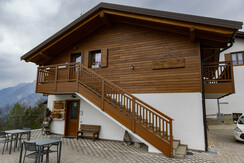 esterno entrate appartamenti