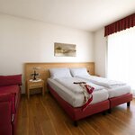  Photo of 4-bed room (LS)