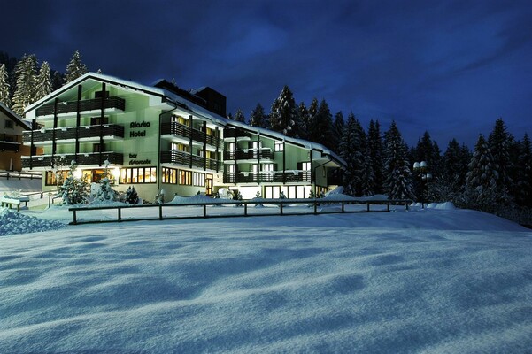 Hotel Alaska Folgarida inverno