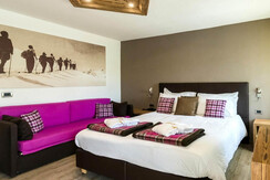 crp1498x1335-movedeluxe-big