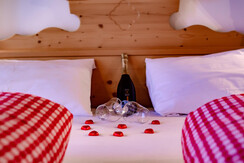 Albergo centrale canazei pensiero romantico spuman