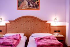 albergo in centro a canazei avventura e sport a po