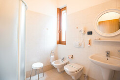 bagno camera family superior