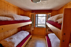Rifugio Alimonta - Private 4-bed room with bedding