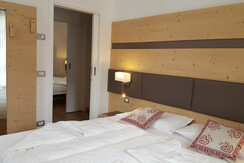 Suite Paganella camera sx verso camera dx per inte