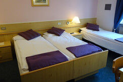 3887145A-E125-46D4-8140-10B2954E02EB