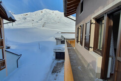 Piste da sci dal balcone