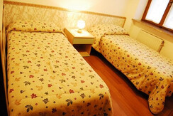 Stanza doppia appartamenti Pegolotti Cogolo Peio