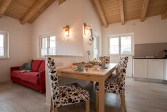 panoramica soggiorno e cucina