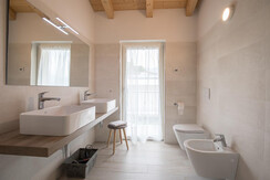 bagno con doccia lato nord