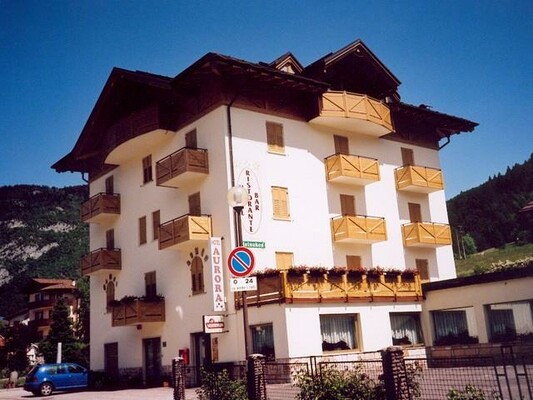 Hotel Aurora, Cavedago