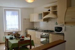 931F5ACB-0B82-4A32-8C74-A7E2DCA1C91D_1_105_c