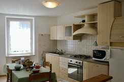 E4AE3D14-7E78-44DC-925B-157D2B1EDFB2_1_105_c