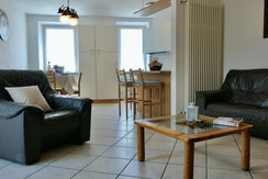 5E11D2CA-A6C4-4A50-8856-978A2D52F3E7_1_105_c