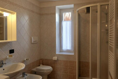 76602769-ADAE-4C8B-8122-964FCB06889F_1_105_c