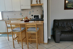 E2C4D542-1B65-4293-AB4A-AB5364B85F70_1_105_c