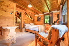 cameramatrimoniale-mas-del-bortol-chalet-baita-val