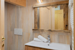 015_G_22_007_0133-HDR