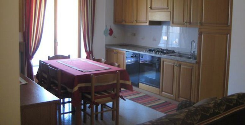 appartamenti pinzolo_cereghini_cucina