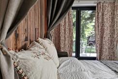 5FDDD50B-84A3-4E76-A8FC-2768C4A950CA