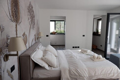 44088BDA-701A-4B24-9B48-65086775872E