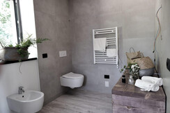 D74515E6-EFC9-4A23-94C7-69BA46E3009A